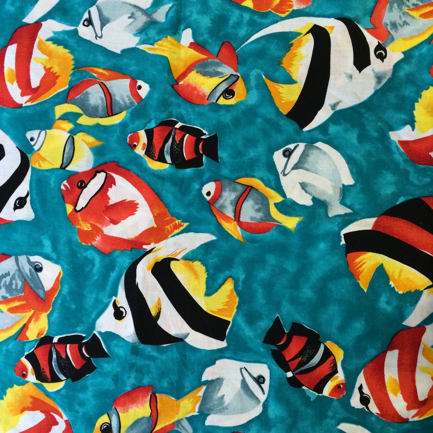 Fish Cotton Fabric / Cotton Fabric / Fish Fabric / Tropical
