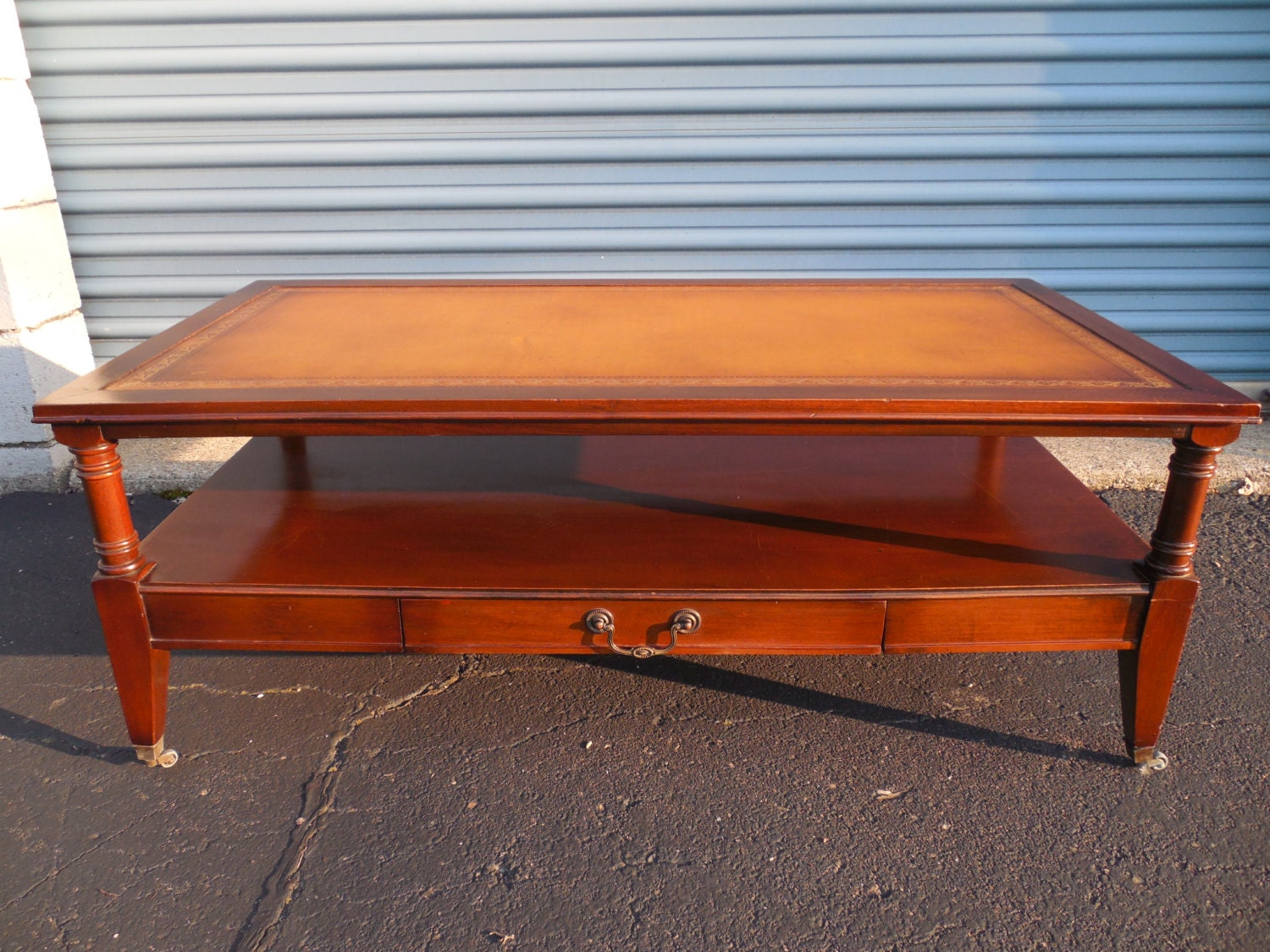 coffee table a superb vintage original Grand Rapids furniture mahogany
