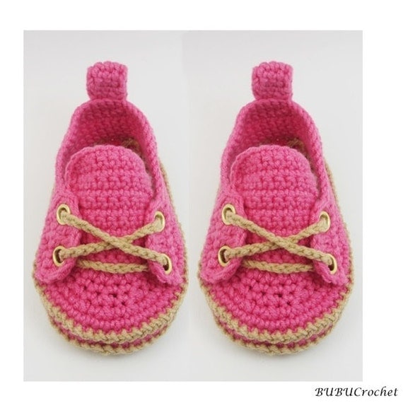 Crochet baby shoes, Baby shoes, Crochet baby sneakers, Pink baby shoes,  Crochet baby booties, Baby sneakers,