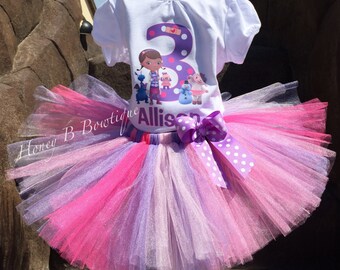 Doc McStuffins Birthday Outfit, Doc McStuffins Tutu Outfit, Doc McStuffins Birthday Shirt, Doc McStuffins Onesie, Doc Tutu Outfit DM1