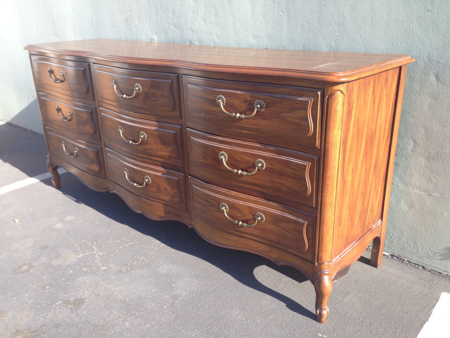 Thomasville French Provincial Dresser Chest Drawers Shabby