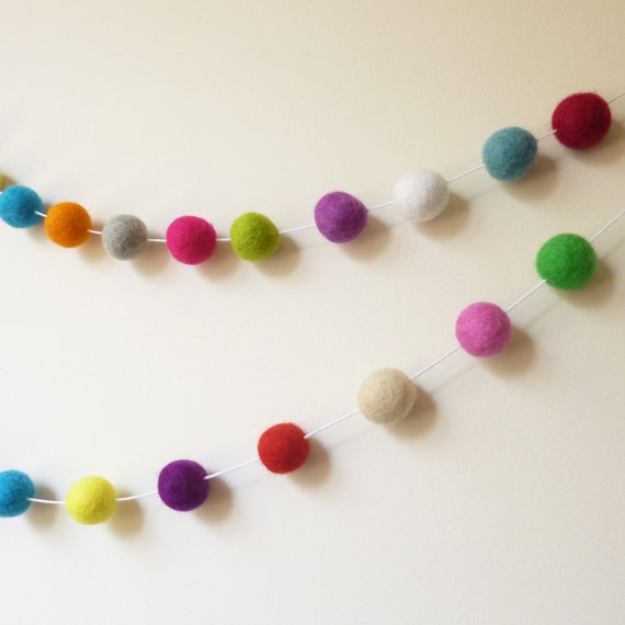 pom felt garland white pom Gift Baby Neutral Christmas , Pom Nursery, Gender Pom Garland, Shower