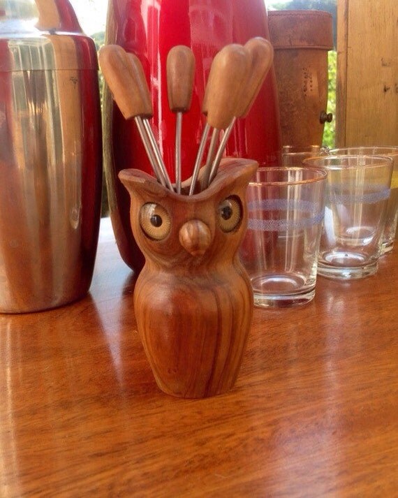 1950's charming Owl design Cocktail Stick by Onmykitchentable