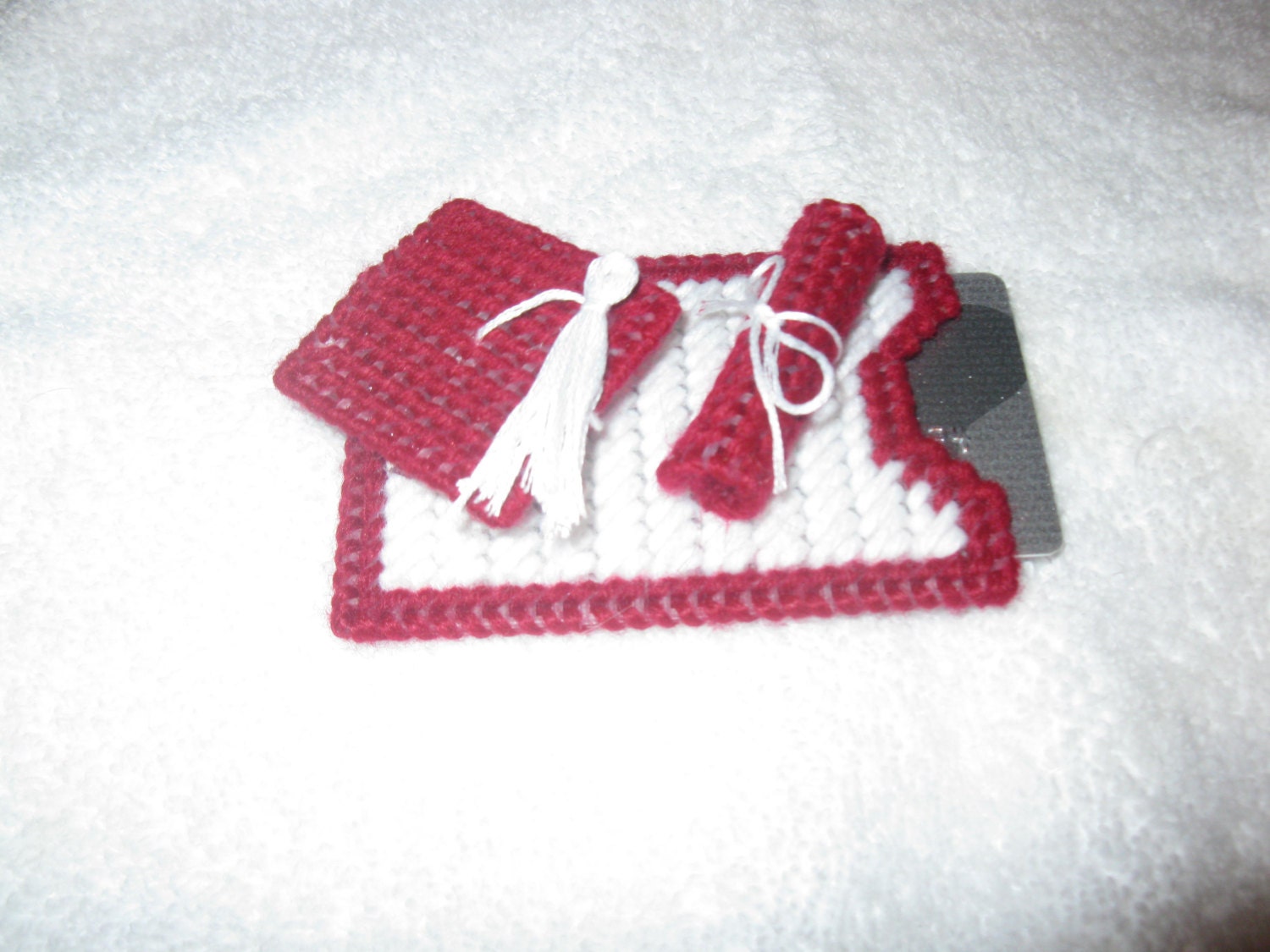 Plastic Canvas Graduate Gift Card Holder Design 2