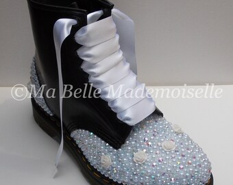 Crystal Bridal Dr Marten Boots, Wedding Dr Martens, Bridal Dr Martens, Pearl Dr Martens, Rhinestone Dr Martens