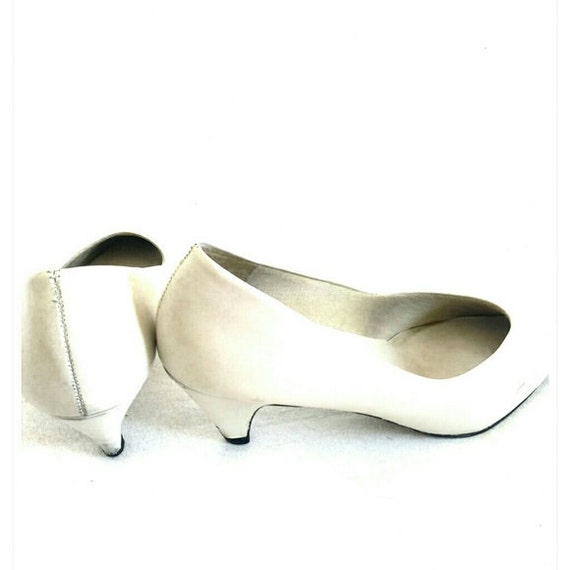 white heels trendy