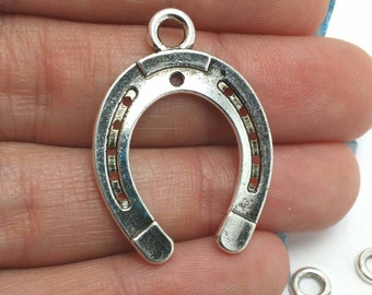 8 Horseshoe Charms, Horse Charms, Rodeo Charms (1-1038)