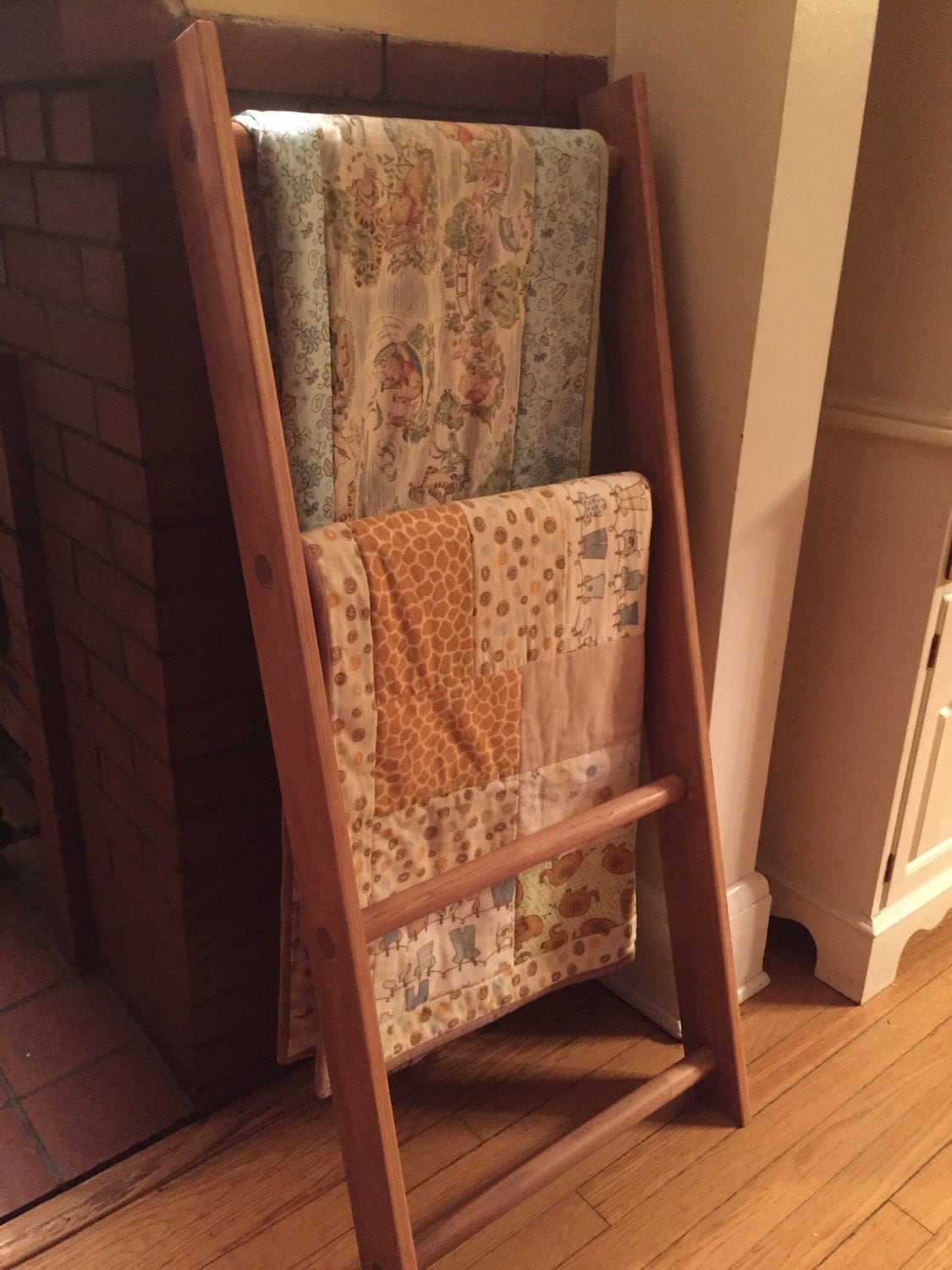 ladder-quilt-rack