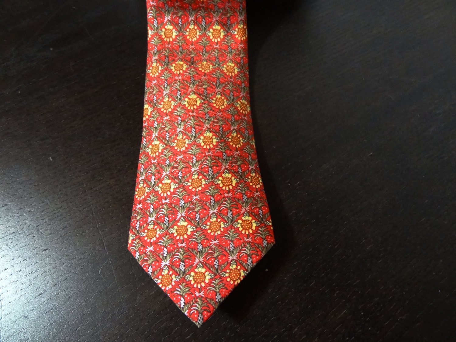 Vintage Hermes Men's Silk Multi-Colored Necktie with