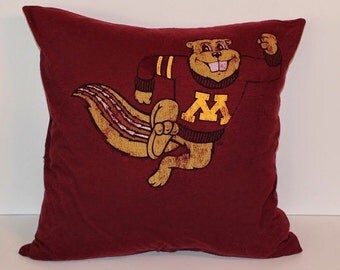 minnesota gopher pillow pet