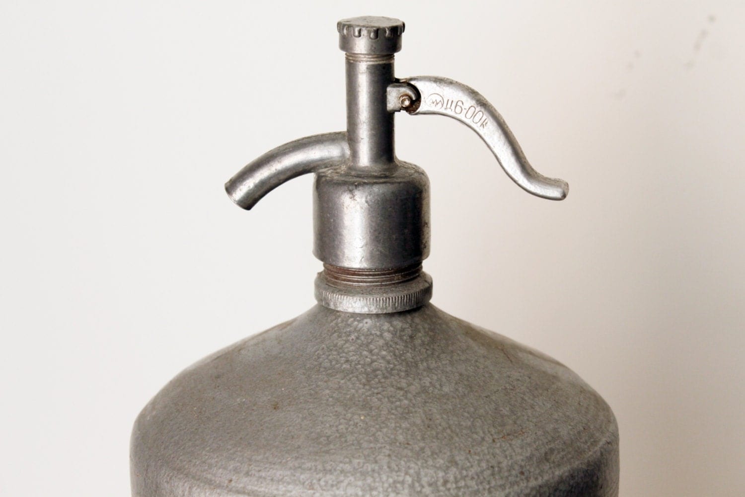 Vintage Metal Soda Water Syphon. Great kitchen Decor.