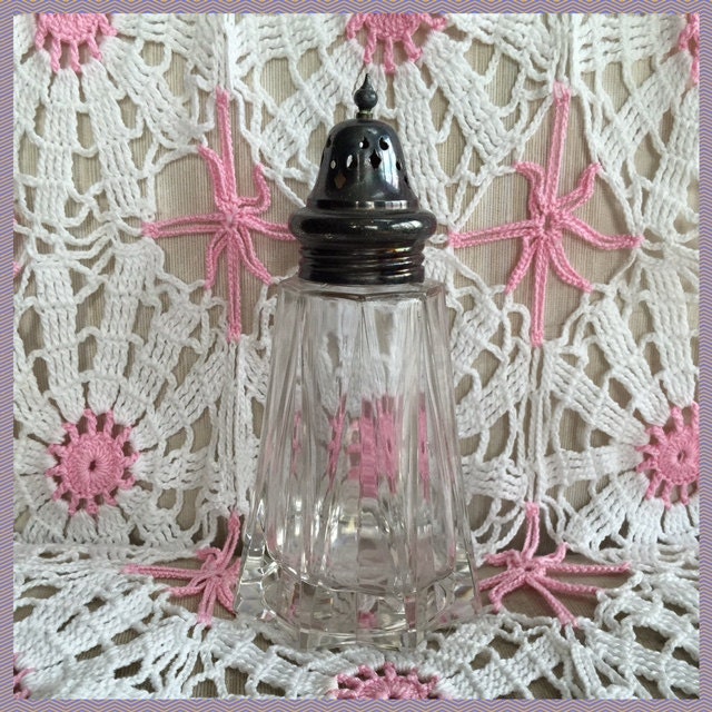 Vintage Dusting Powder Shaker Heavy Glass Vanity by Dejavujunkie
