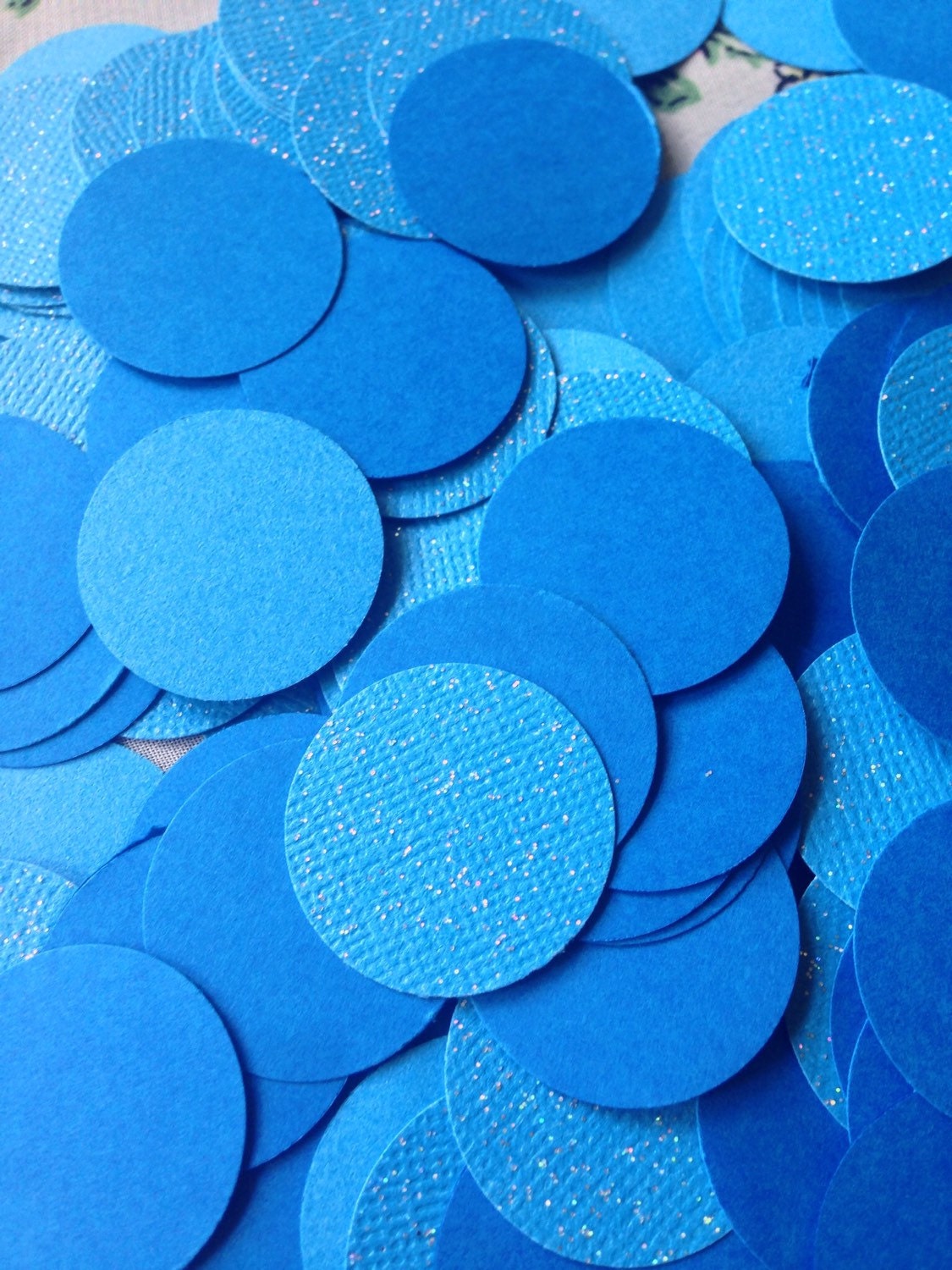 250 Blue & Glitter Circle Confetti Circle Confetti Table