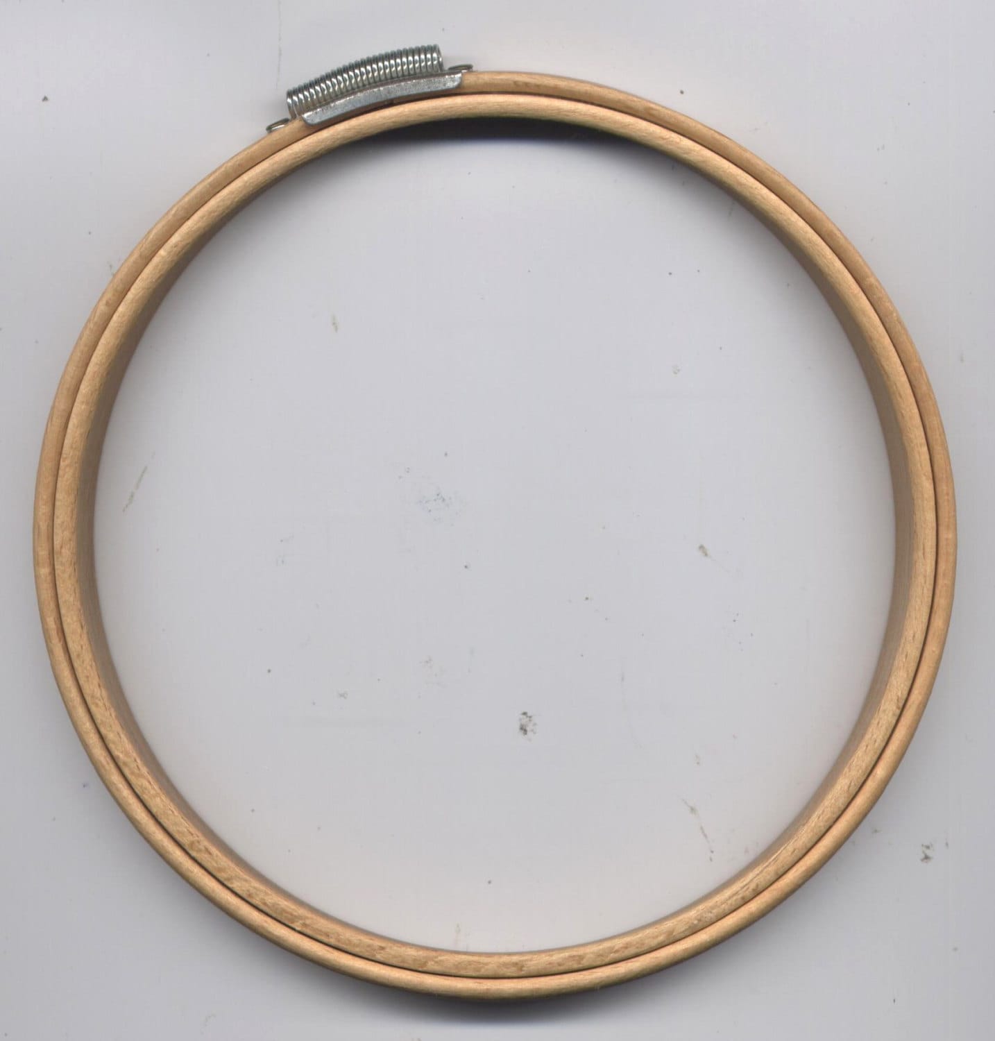 5 FIVEINCH VINTAGE Wooden Embroidery Hoop by TessCreates on Etsy