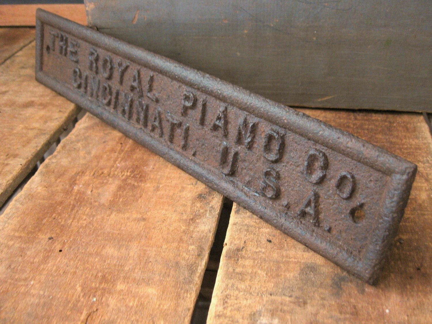 Antique Cast Iron Sign The Royal Piano Company Cincinnati