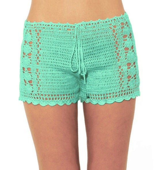 Articoli simili a Mint crochet shorts, Beach Bikini Shorts Pantie in