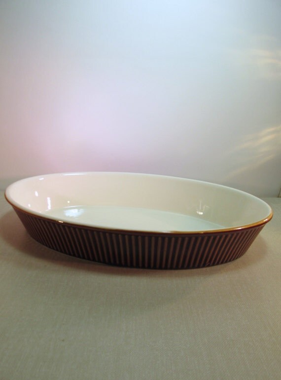 Vintage Villeroy & Boch Oval Casserole / Gratin Dish white interior