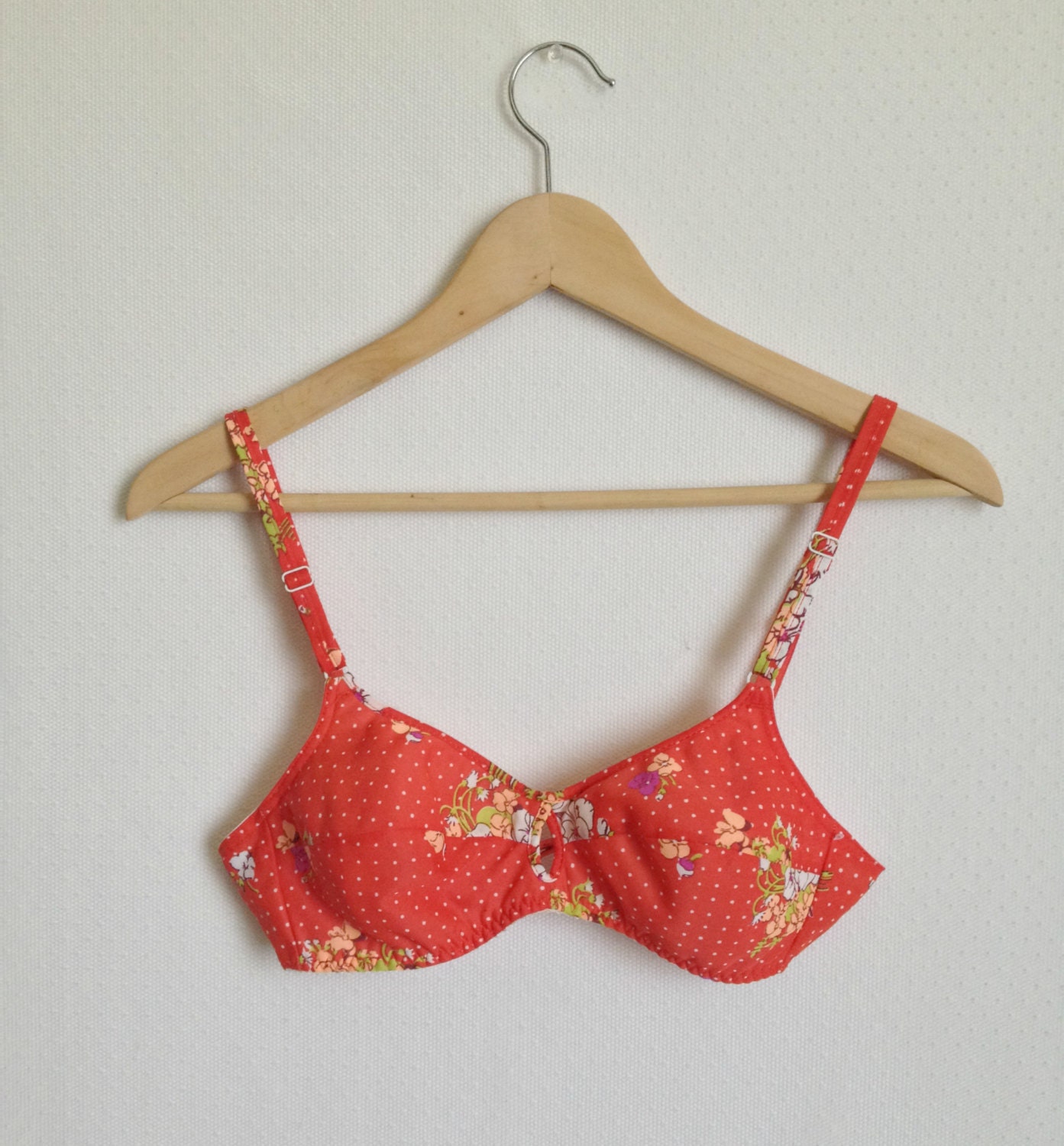 70s Red Floral Bra // Vintage Retro Formfit Rogers // Size: