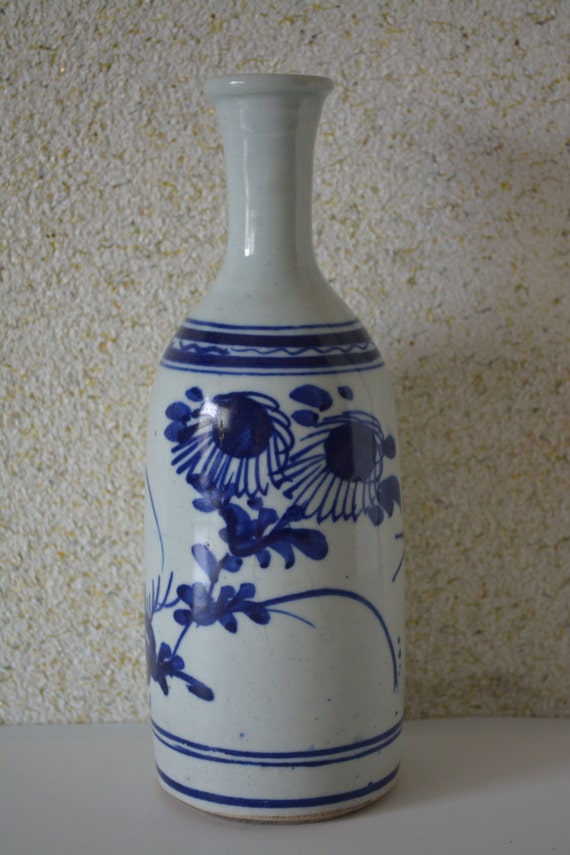 Ceramic tokkuri sake flask 650 ml vintage Japanese