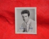 Warren Beatty--Supposedly autographed 1960s Souvenir Photo From Studio