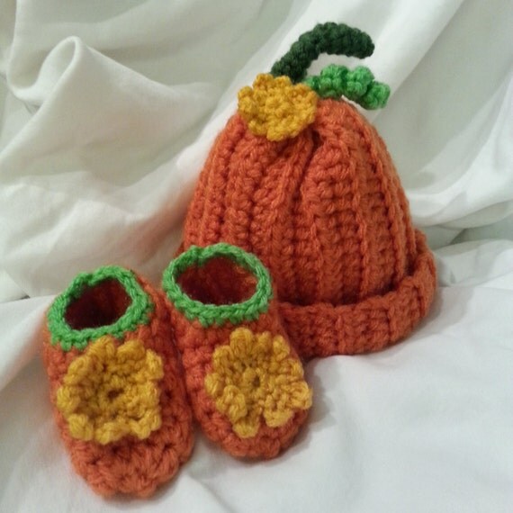 Crochet Baby Pumpkin Beanie and Booties by DonaEllyCrochet on Etsy