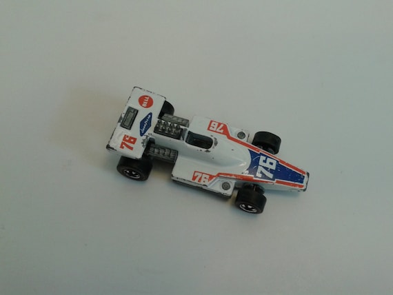 Vintage Hot Wheels Toy Car Formula 5000 Red Line