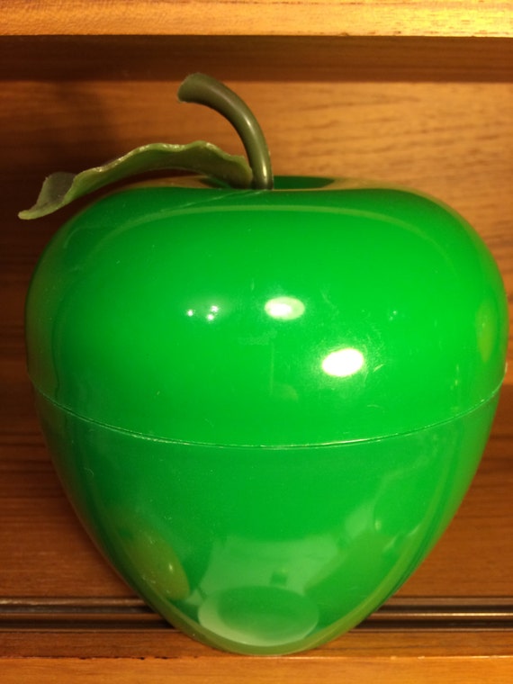Vintage green plastic ice bucket by RetroFamilyLtd on Etsy