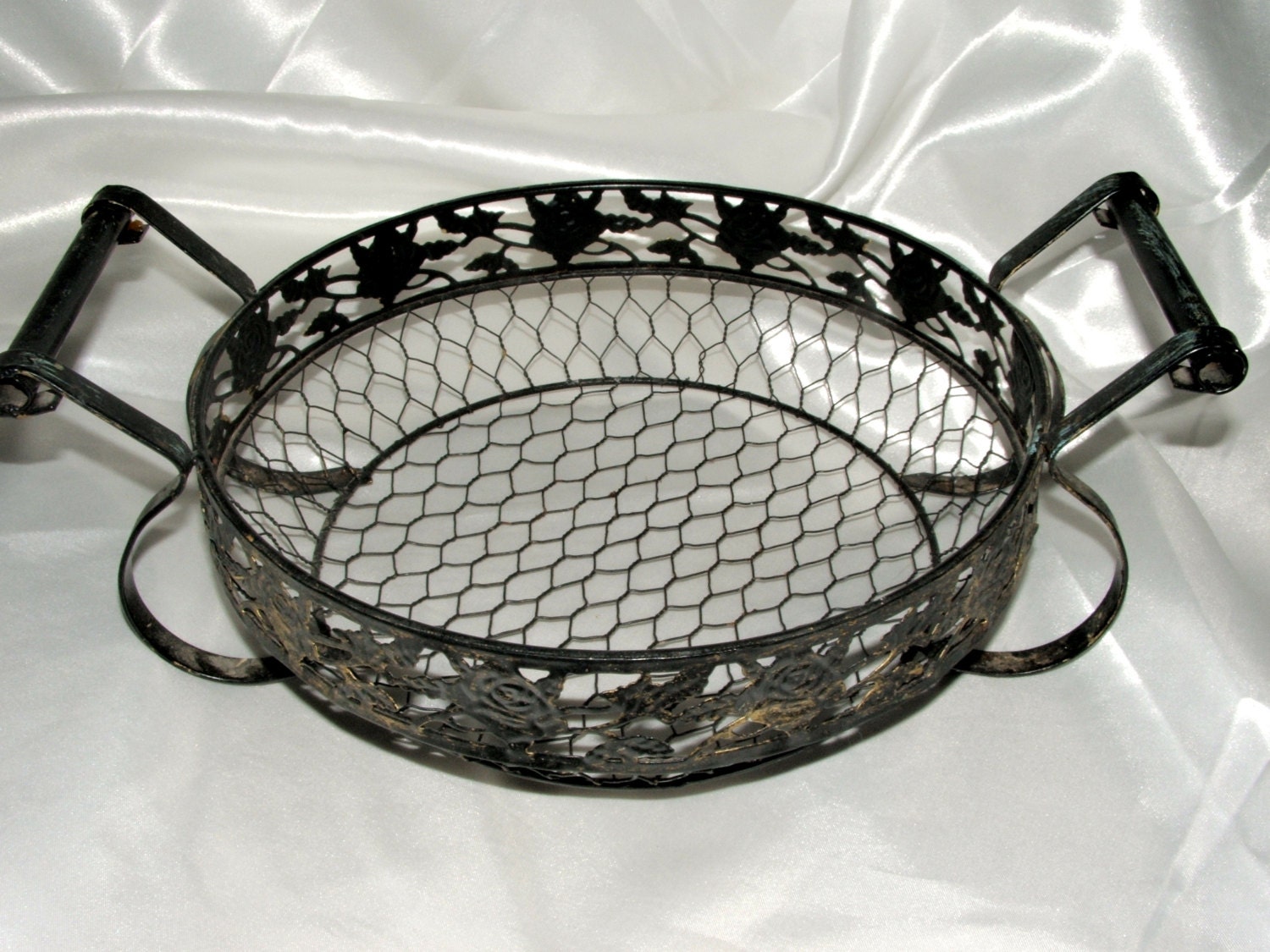 Rustic Tin and Wire Mesh Serving Tray Basket Cottage Chic Serving