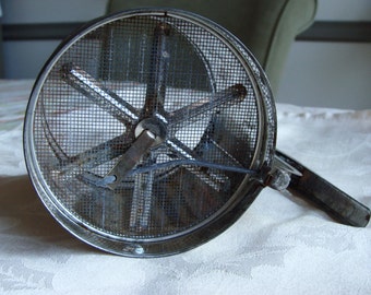 FOLEY VINTAGE Tin Flour Sifter 1950's Vintage Kitchen Baking Shabby Chic Cottage Style