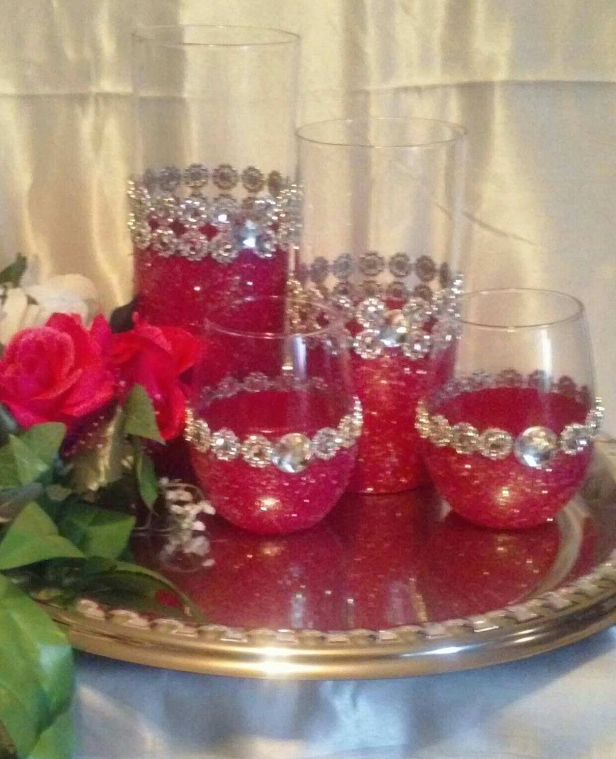 4 piecesMagenta painted glitter vase set with flower bling