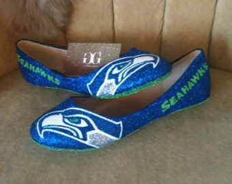 Custom made fan art heels. Closed toed flats. Seahawk shoes.