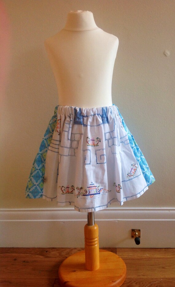 Girls skirt. Aged 4-5 years vintage clothing by caitlinrosedesigns