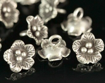 4KH-037 thai karen hill tribe silver 6 wild flower charm
