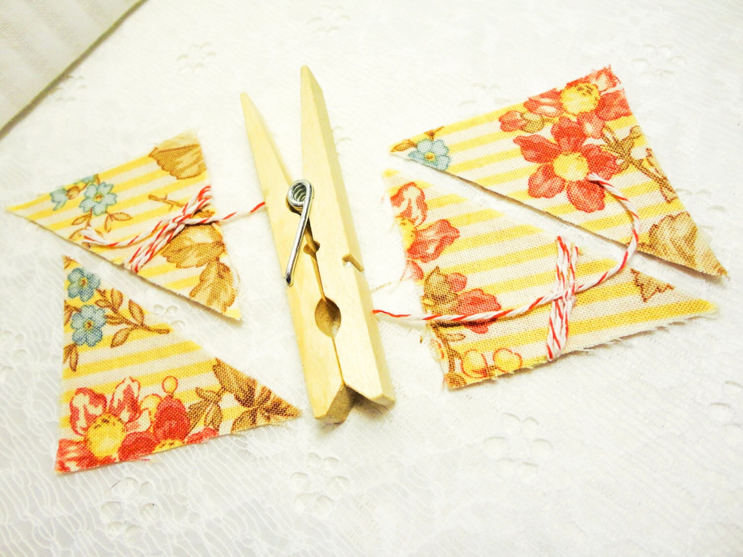 4 fabric photo corners scrapbook embellishment card making