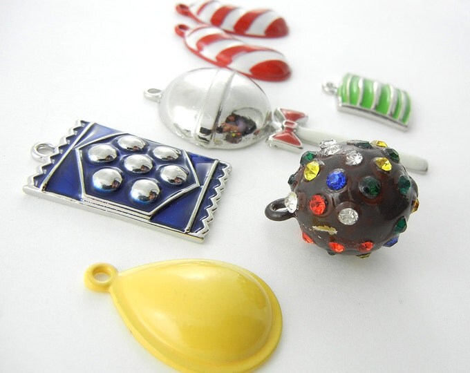 Set of 7 Candy Charms