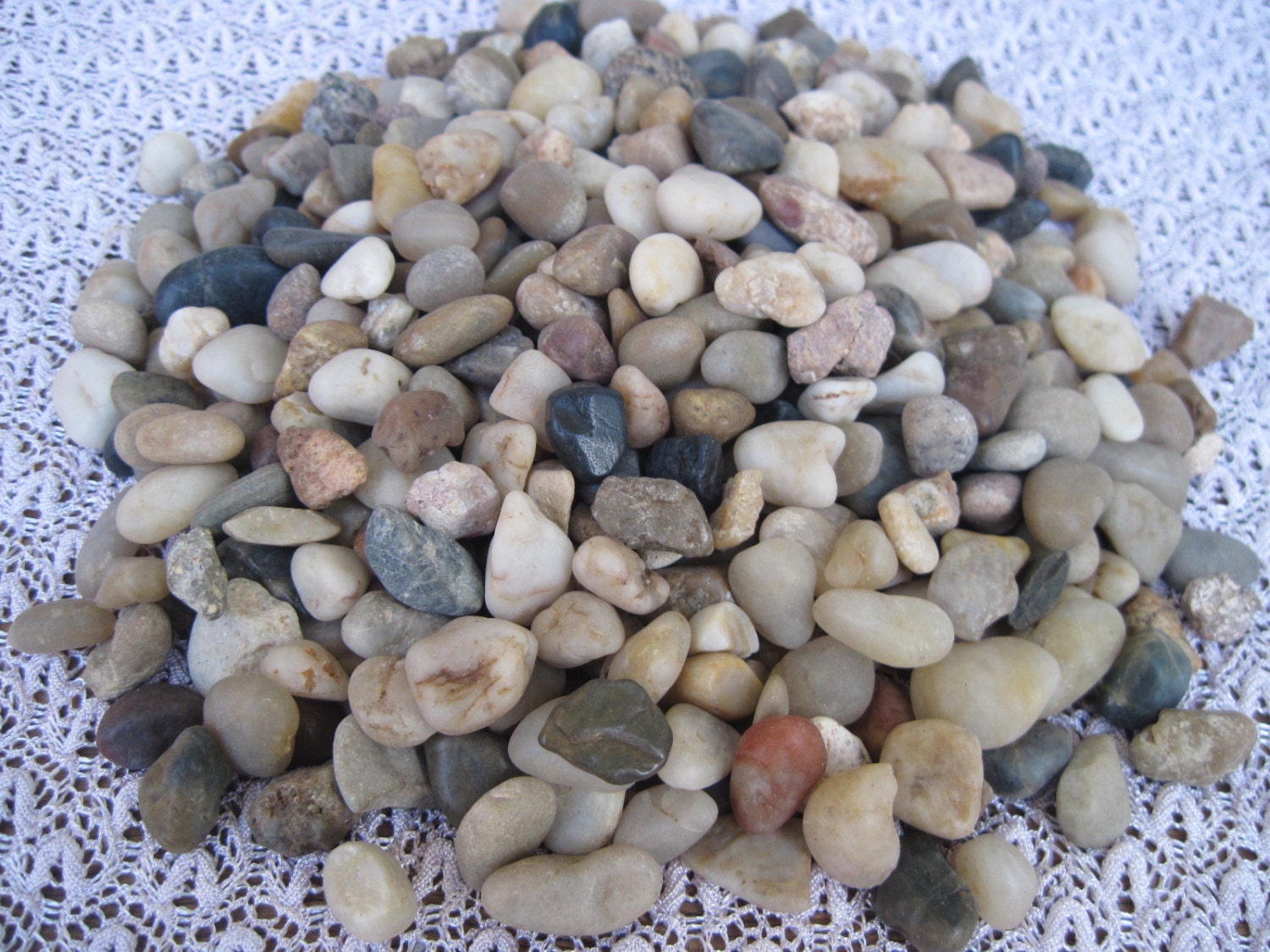 Small River Rock Cobblestones Tumbled Small Pebbles Mosaic