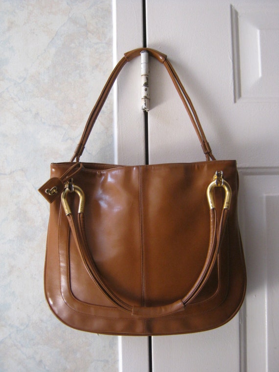 Vintage camel cognac color Lou Taylor leather bag caramel