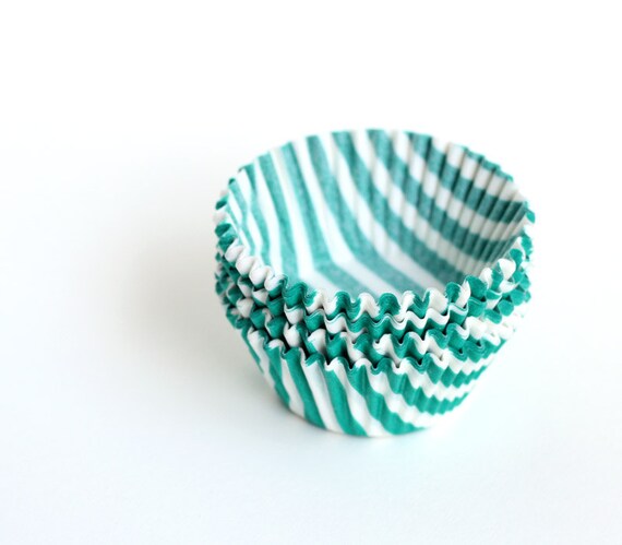 SALE: Green Barber Stripe Cupcake Liners, Green Stripe Cupcake Liners, Birthday Party Liners, Holiday Baking Cups (50) Il_570xn