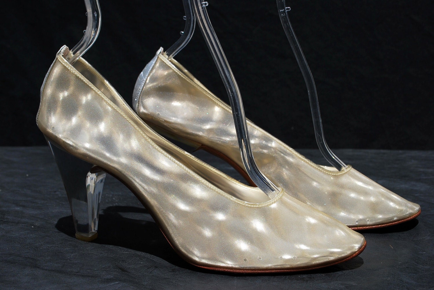 stuart weitzman vintage pumps