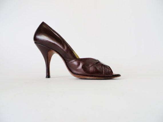 Vintage 1950s 1960s Shoes / Peep Toe Stiletto by 4birdsvintage