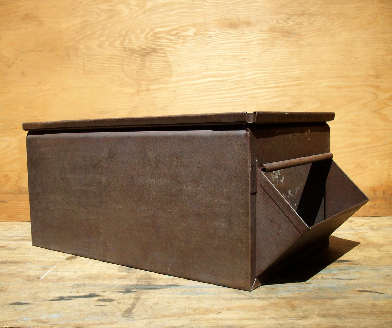 Vintage Industrial Metal Bin with Handle / LARGE / Storage