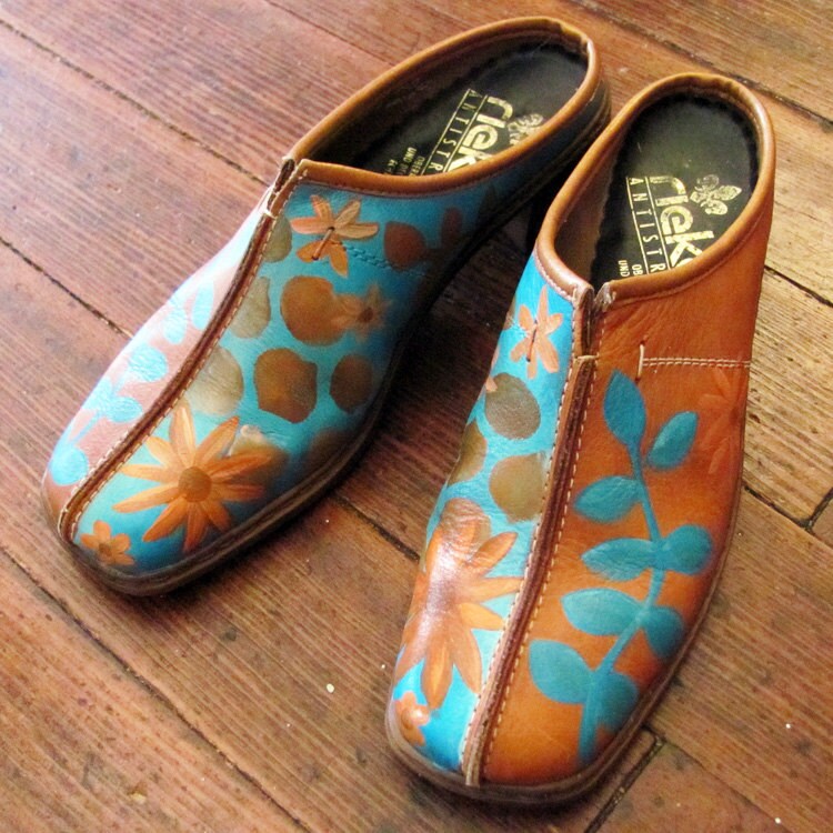 Hand painted brown leather shoes by fromvictoryroad on Etsy