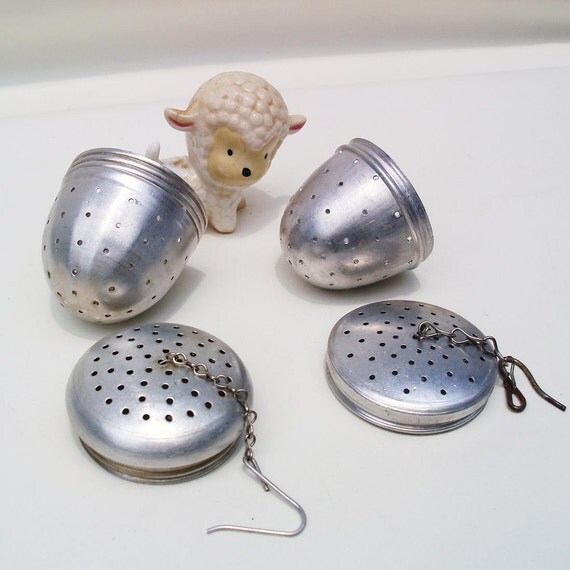 Vintage Tea Ball Infusers Tea Strainers Tea Mesh Metal Lot of 2 Acorn