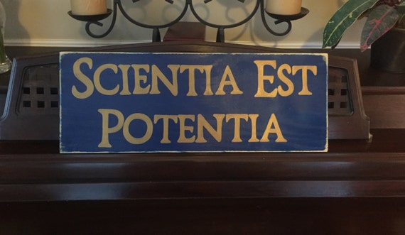 Scientia potentia est кто сказал