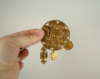 vintage brooch, gold pinback brooch, 2 inch medallion with five dangles