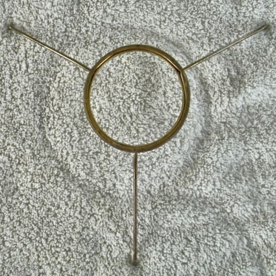 Vintage Aladdin Tripod Shade Holder 10 shadealaddin