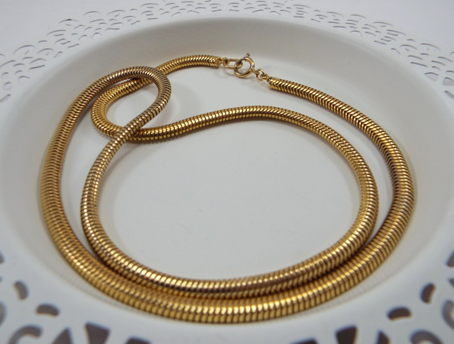 Nice Quality Unsigned Vintage Gold Snake Chain 24 Inch