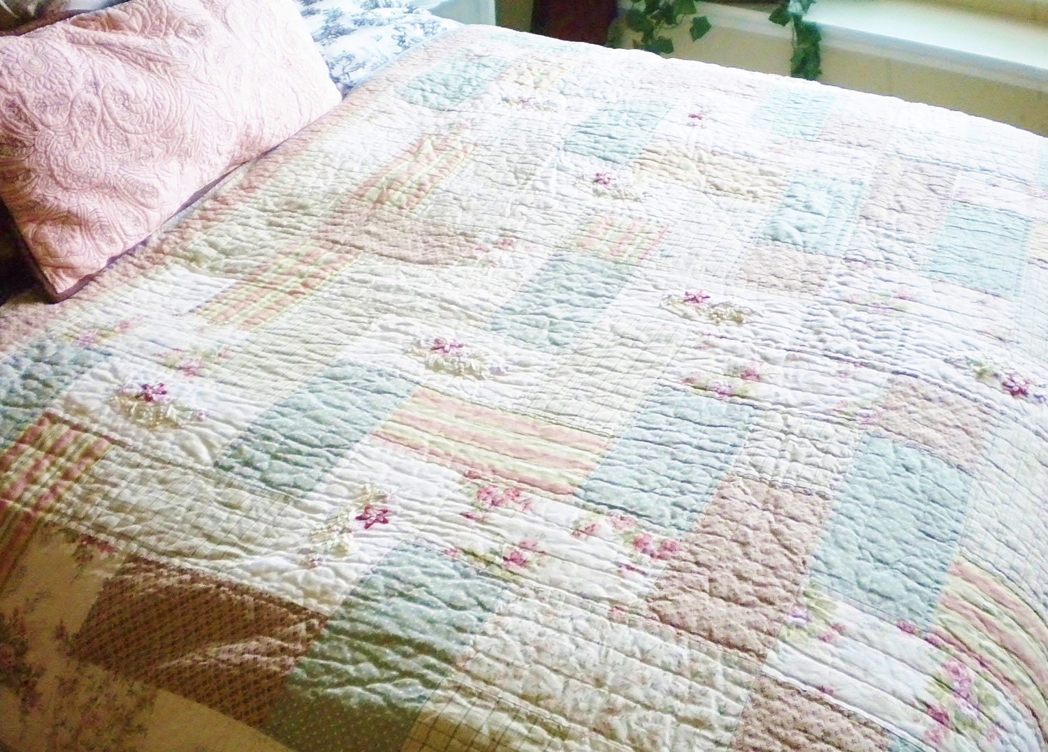 Vintage Shabby Chic Quilt Or Throw Twin To Full For Shabby