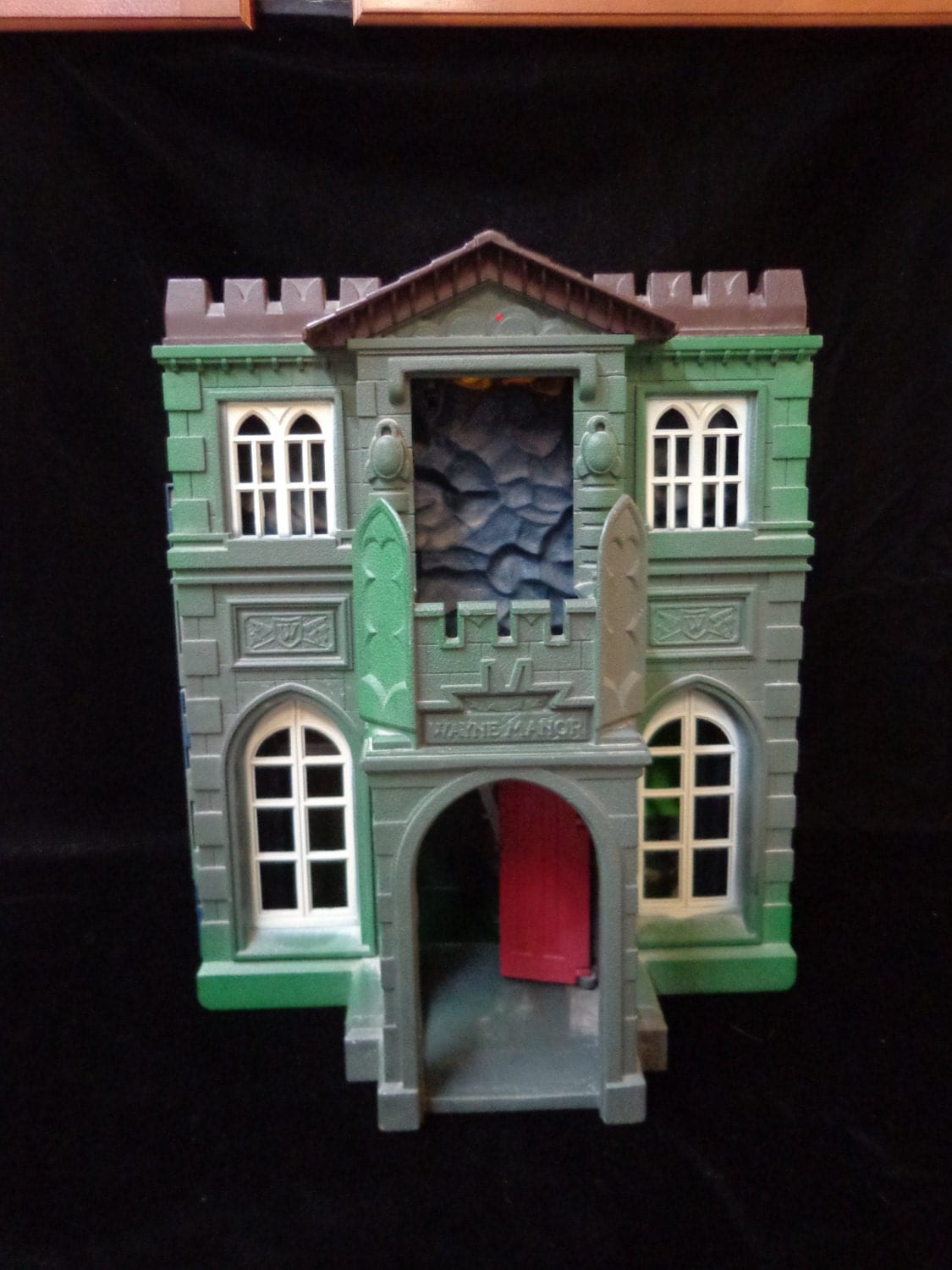 wayne manor funko