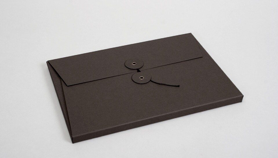 Japanese File Folder with pullclosure from tyypBerlin on Etsy Studio